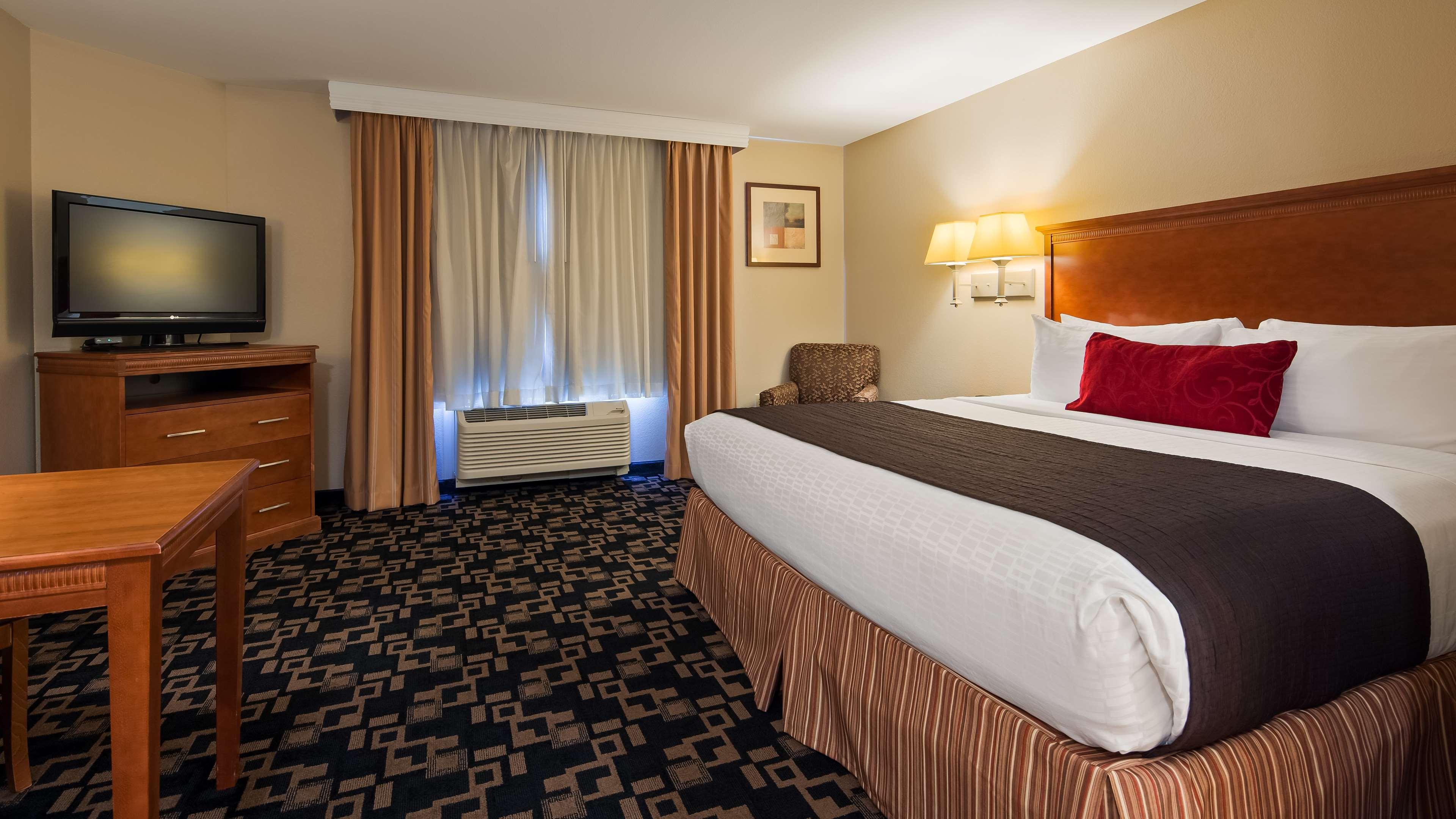 Best Western Plus Wausau-Rothschild Hotel Екстериор снимка