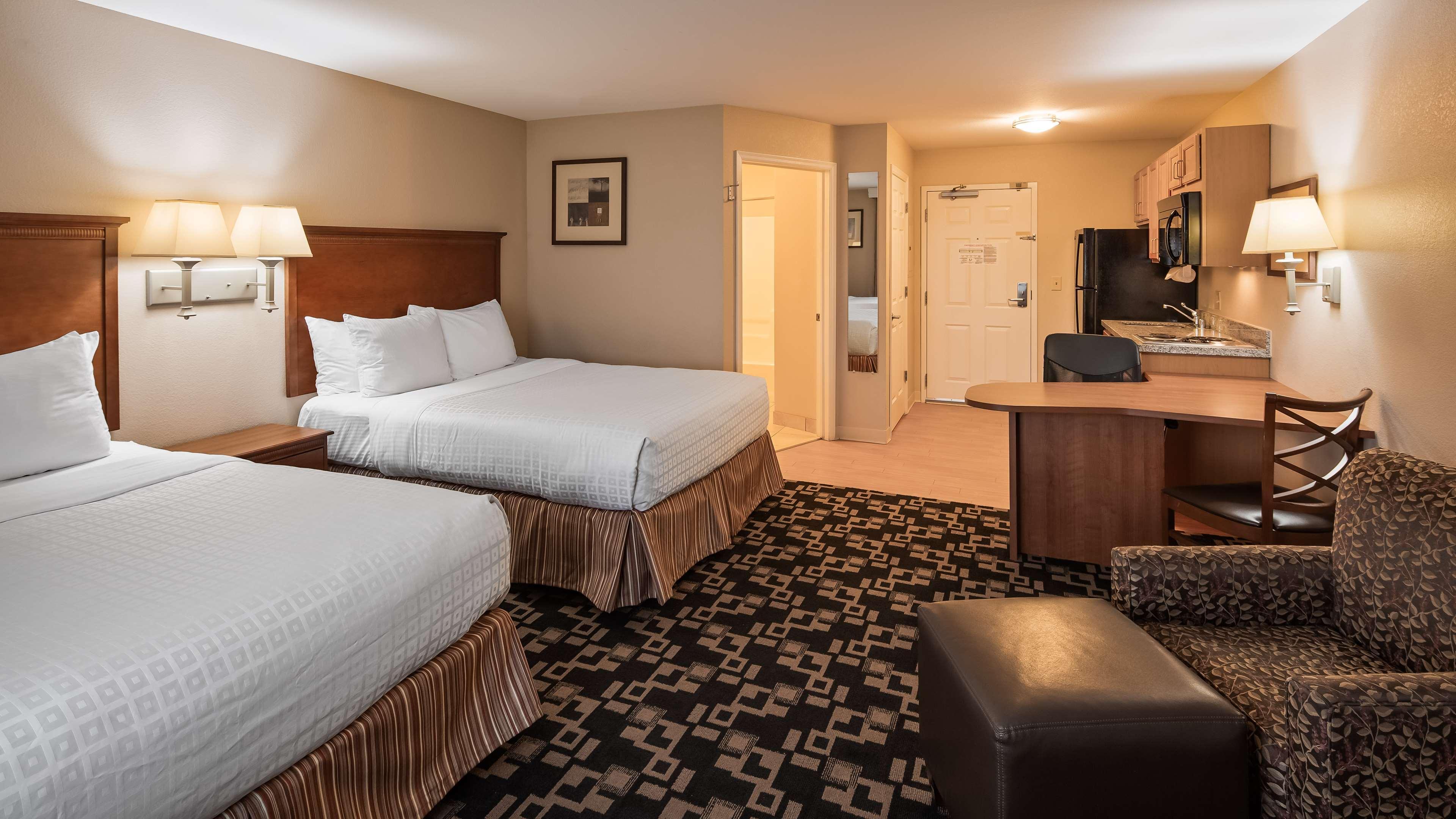 Best Western Plus Wausau-Rothschild Hotel Екстериор снимка