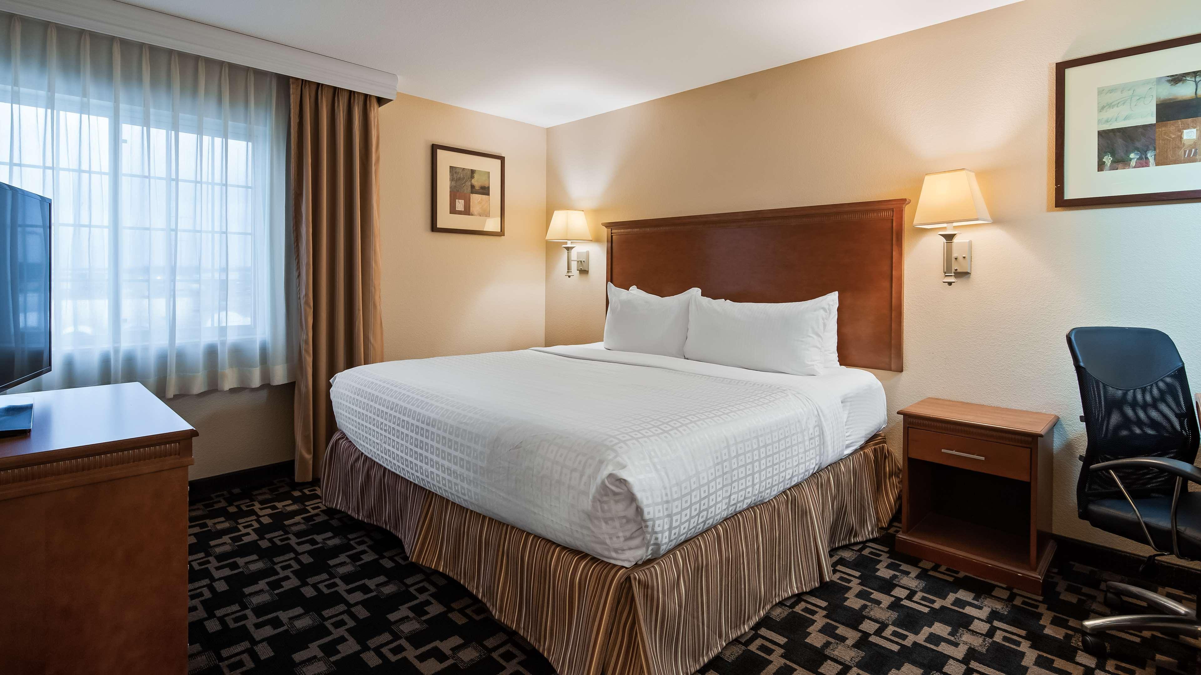 Best Western Plus Wausau-Rothschild Hotel Екстериор снимка