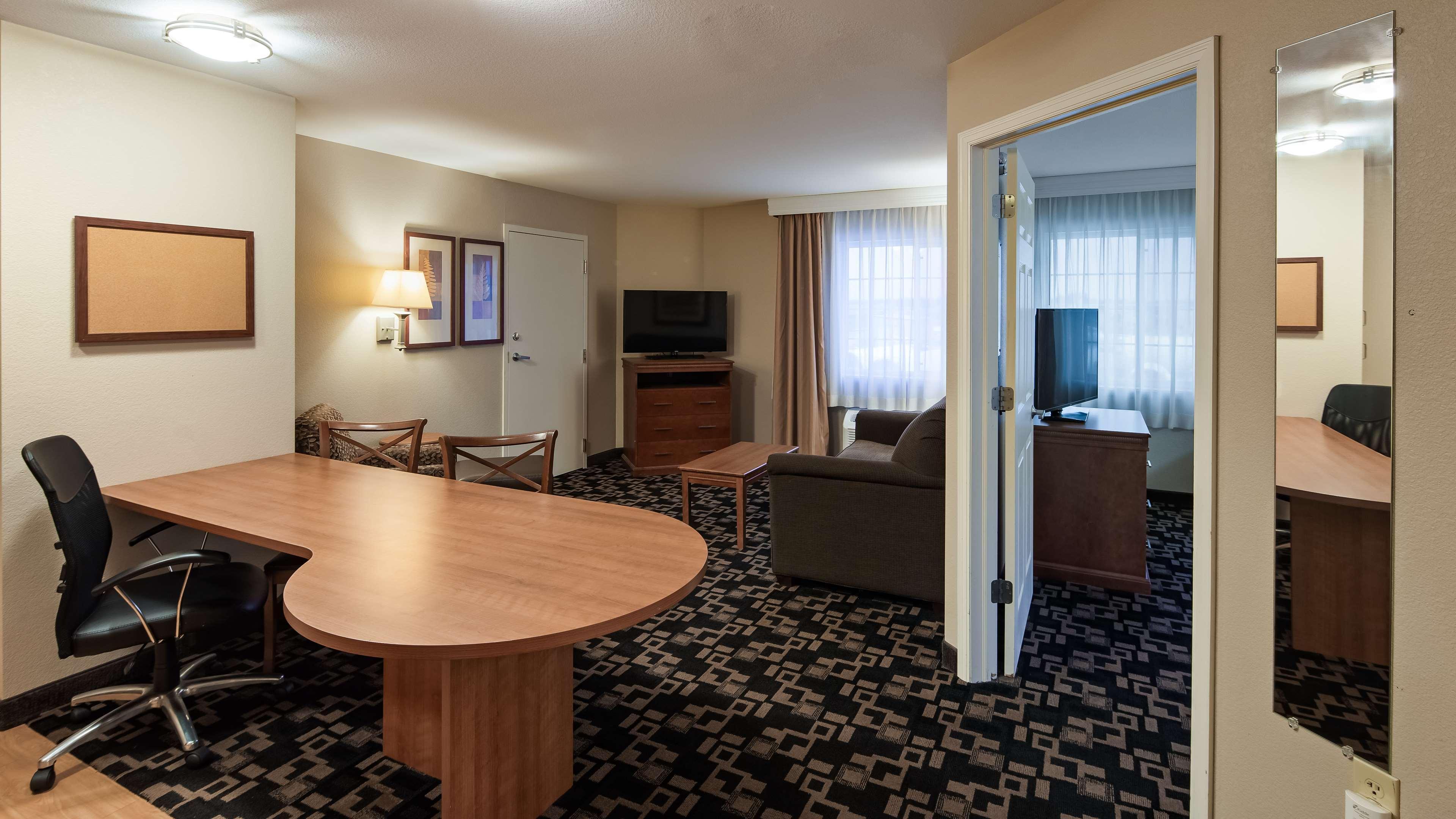 Best Western Plus Wausau-Rothschild Hotel Екстериор снимка