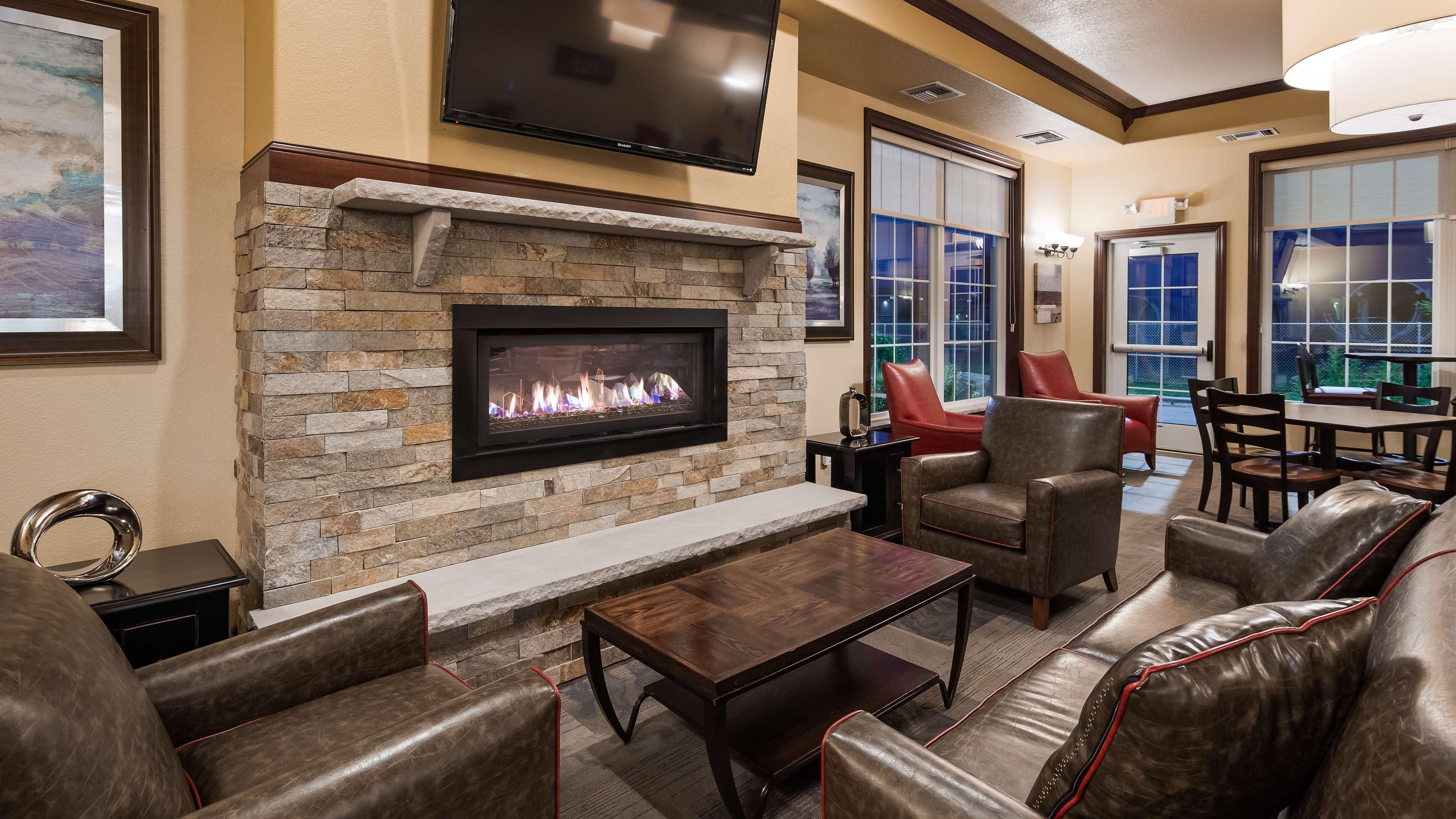 Best Western Plus Wausau-Rothschild Hotel Екстериор снимка